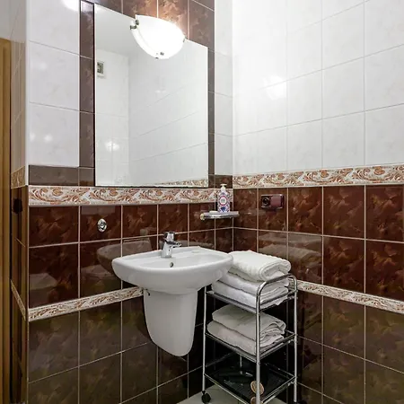 Apartment Prima - Spacious In The Main Square With Large Living Bratislava