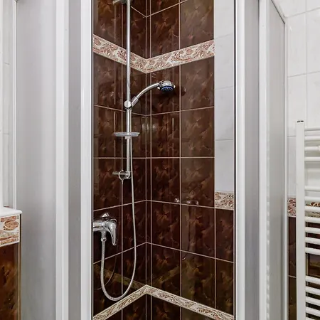Apartment Prima - Spacious In The Main Square With Large Living Bratislava