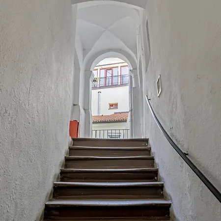 Apartment Prima - Spacious In The Main Square With Large Living Bratislava